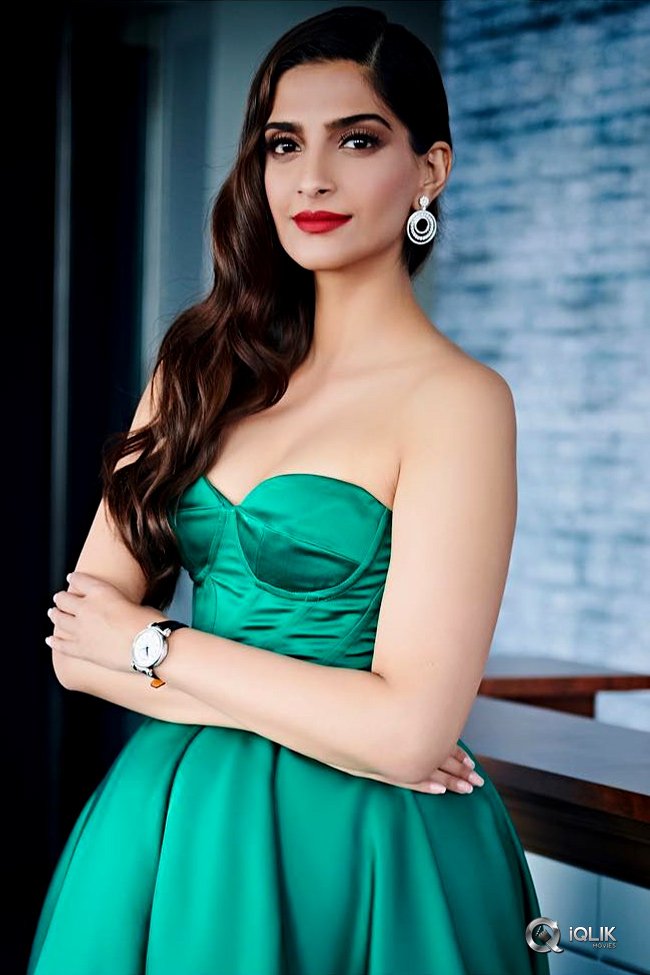 Sonam-Kapoor